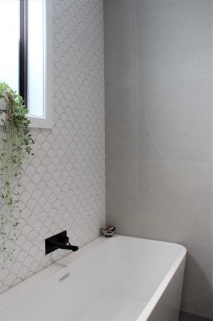 Fish Scale Tile on Bathroom Wall